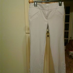 Woman's straight leg Capris